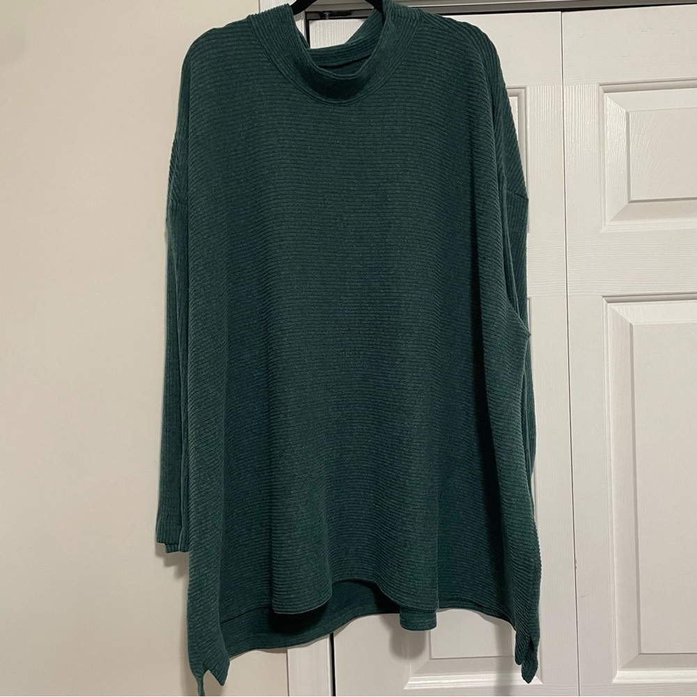 Lane Bryant Green Tunic Mock Neck Butterfly Sleeves Size 34/36